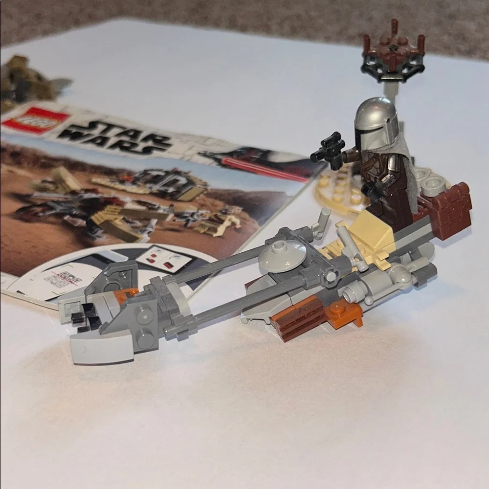 LEGO Star Wars Trouble on Tatooine Set #75299 Built set. Missing pieces. No box.